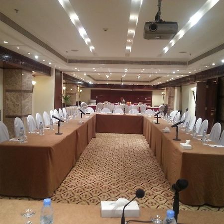 Gloria Hotel Доха Екстер'єр фото